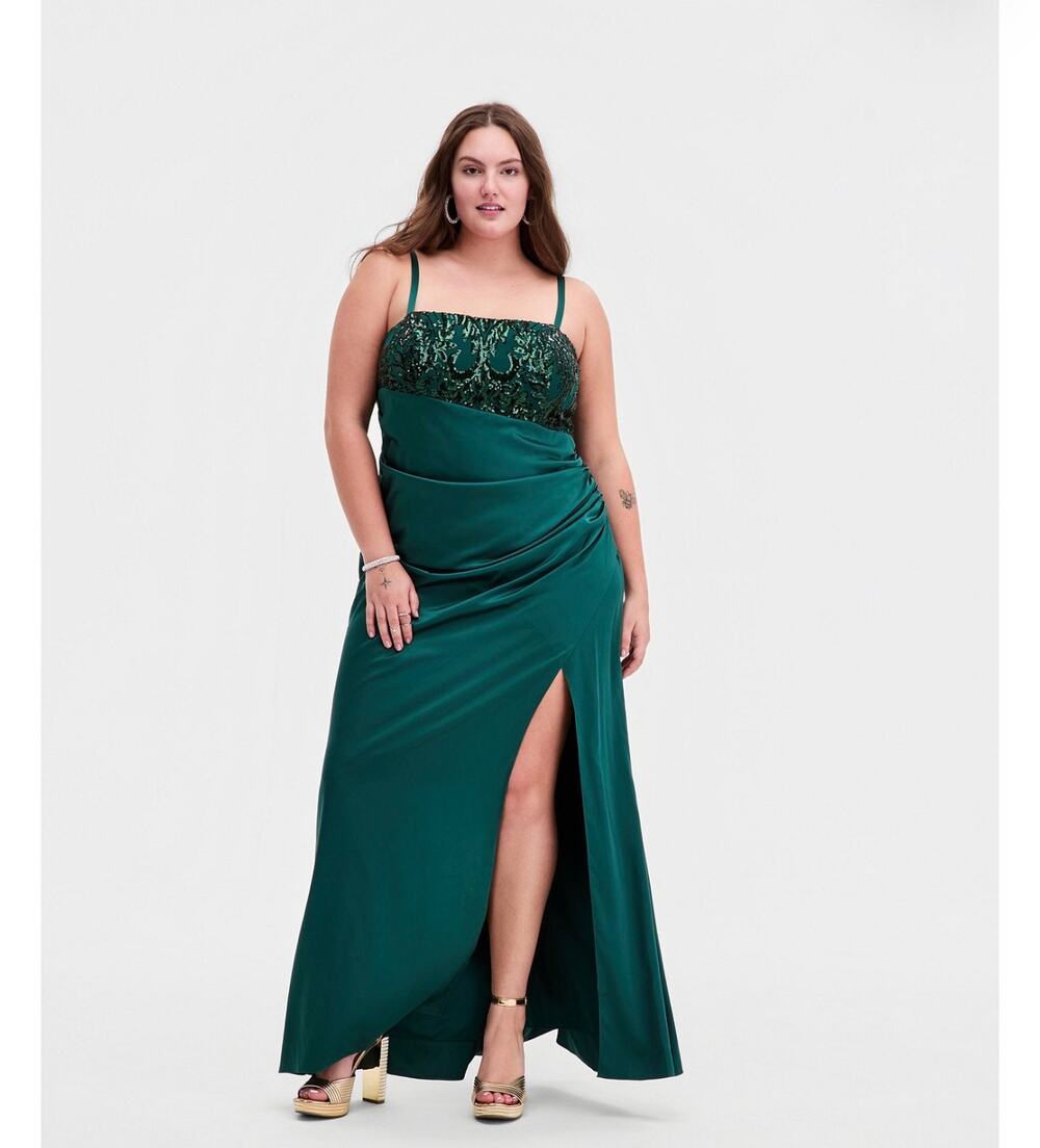 New city studio Trendy Plus Size Satin Ruched Sequin Gown sz 16 W